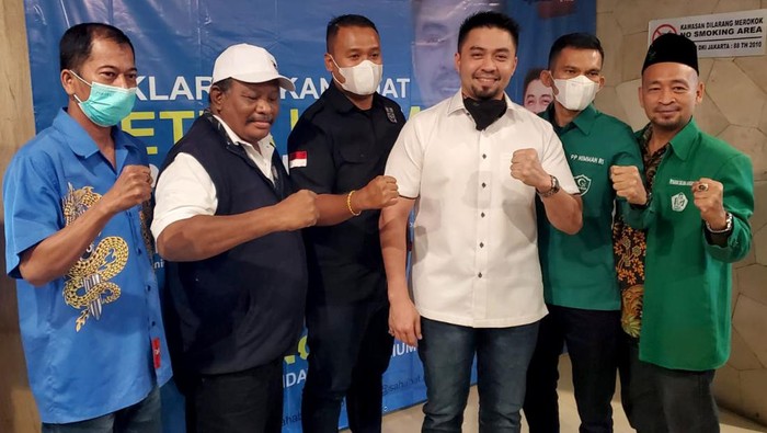 Pengusaha Muda Ini Optimis Jaga Kerukunan Organisasi KNPI Kepeduliannya terhadap pemuda dan organisasi yang membuat sosok pria bernama Muhammad Ryano Satrya Panjaitan ikut dalam bursa calon Ketua Umum Komite Nasional Pemuda Indonesia (KNPI).
Pengusaha muda ini juga mendaftar sebagai calon Ketua Umum KNPI periode 2022-2026.