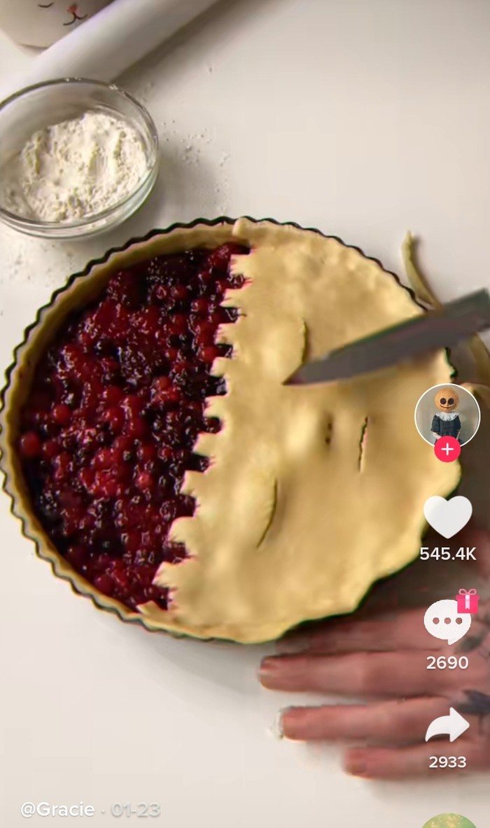 Unik! Ini 10 Kreasi Pie Buatan Pastry Chef yang Terlihat Menyeramkan