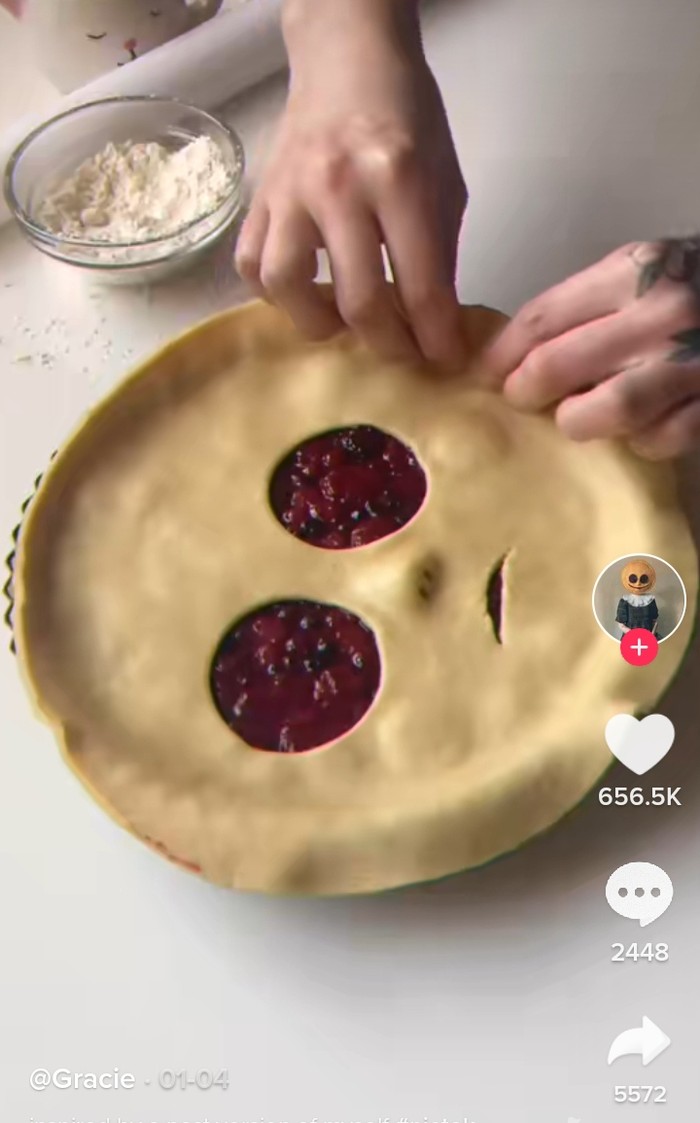 Unik! Ini 10 Kreasi Pie Buatan Pastry Chef yang Terlihat Menyeramkan