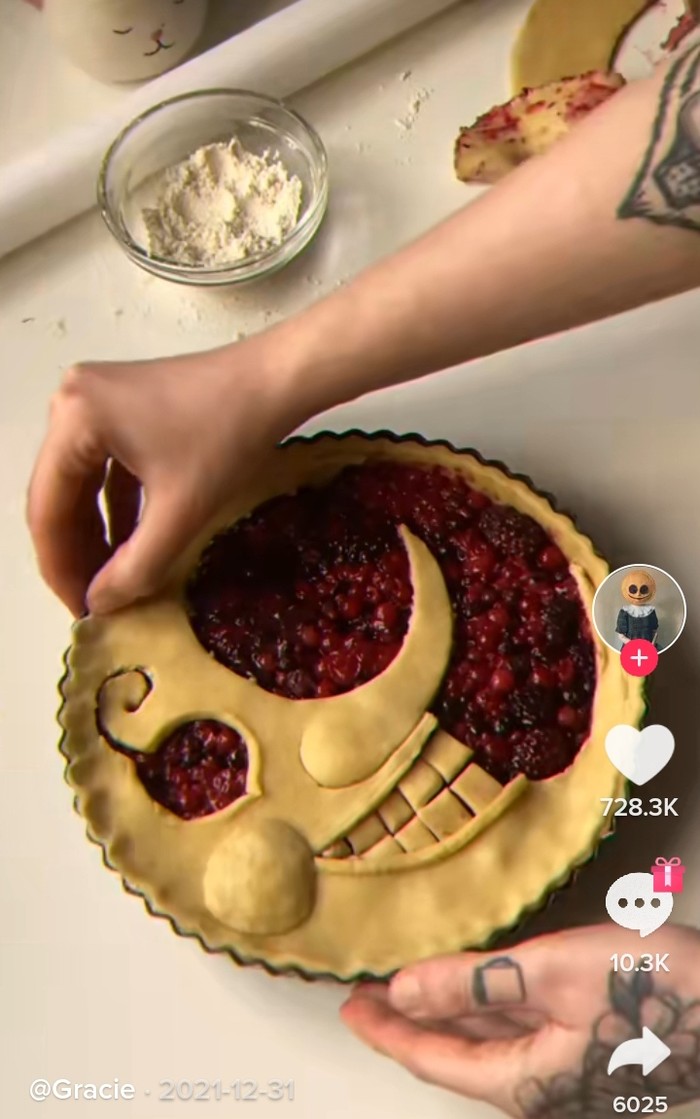 Unik! Ini 10 Kreasi Pie Buatan Pastry Chef yang Terlihat Menyeramkan