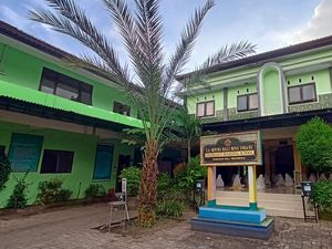 Pesantren Bina Insani di Bali Ini Punya 16 Guru Beragama Hindu