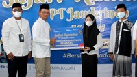 Kegiatan Safari Ramadan dilaksanakan sepanjang bulan Ramadan. Adapun pelaksanaannya dilakukan di 10 titik unit kerja Jamkrindo yang tersebar di berbagai wilayah Indonesia, yakni di Kantor Pusat, di Kantor Cabang Medan, Cabang Denpasar, Cabang Lampung, Cabang Samarinda, Cabang Serang, Cabang Cirebon, Cabang Ambon, Cabang Demak, dan Cabang Malang.