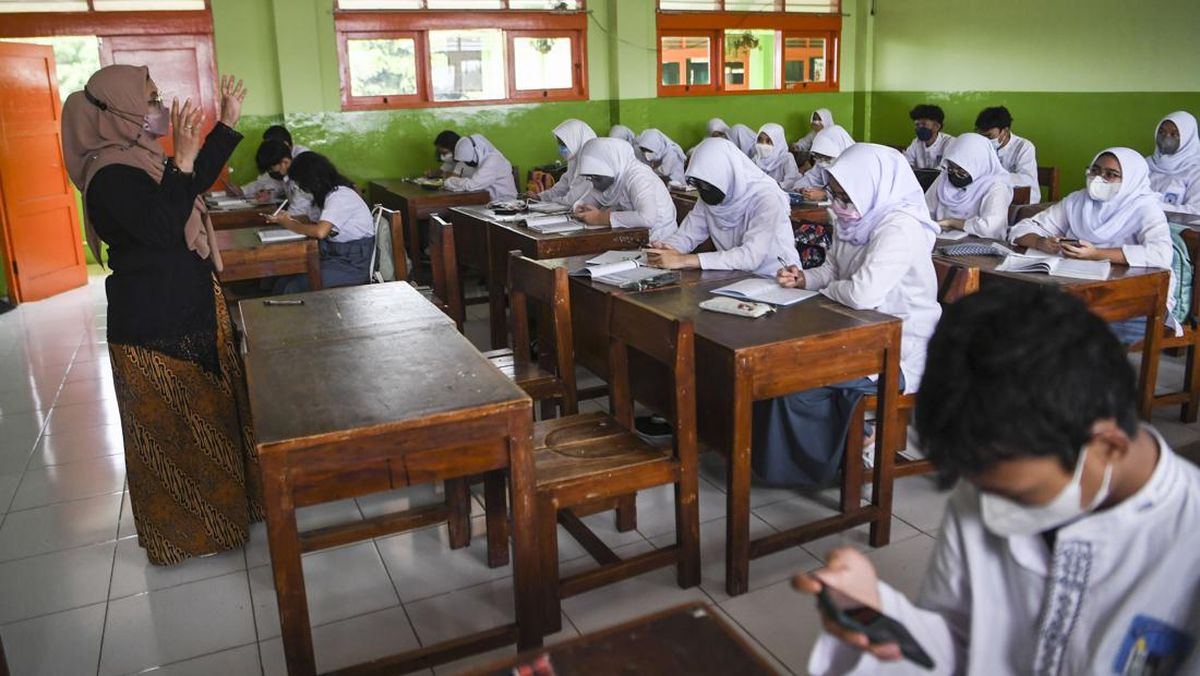 Viral Anak SMA NTT Masuk Sekolah Jam 5, Bisa Begini Dampaknya Bagi Remaja