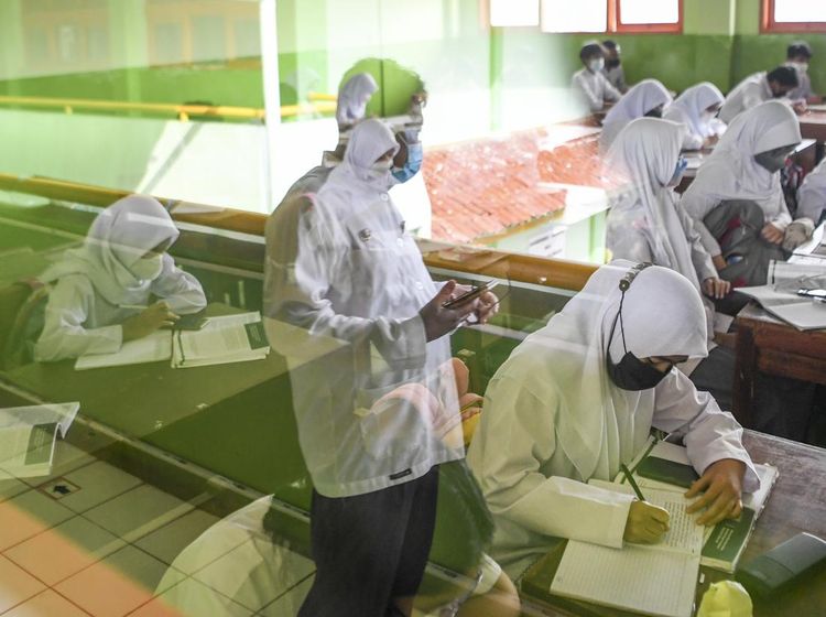 Sekolah di Jakarta Kembali Belajar Tatap Muka 100 Persen