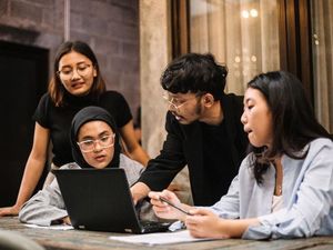 Inovasi Pengembangan Karier Telkom Dapat Penghargaan dari LinkedIn