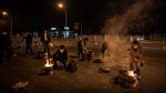 Warga China Ramai-ramai Bakar Uang Palsu di Pinggir Jalan, Ada Apa?