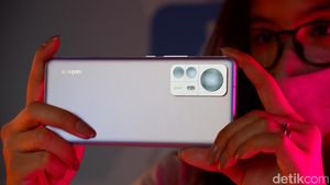Ini Xiaomi 12 Pro, HP Android Rp 13 Juta Lawan iPhone 13 Pro Max
