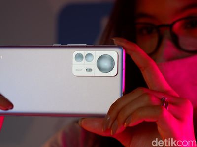 Ini Xiaomi 12 Pro, HP Android Rp 13 Juta Lawan iPhone 13 Pro Max