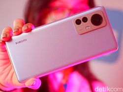 Ini Xiaomi 12 Pro, HP Android Rp 13 Juta Lawan iPhone 13 Pro Max