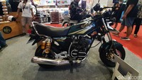 Menurutnya, kemungkinan RX-King mini ini cuma ada satu unit di dunia. Tak heran, pemiliknya ingin menjual motor ini dengan banderol yang tinggi sampai ratusan juta rupiah. Foto: (Rangga Rahadiansyah/detikOto)