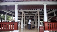 Masjid yang dibangun sekitar tahun 1.600an Masehi masih terawat dengan baik.