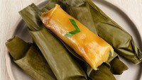 Murah meriah tapi nikmat, inilah lemet singkong yang bisa kamu buat sendiri. Campurannya kelapa parut yang gurih. Lemet singkong dibungkus daun pisang kemudian dikukus sampai matang. Bikin yuk pakai resep ini. Foto: iStock