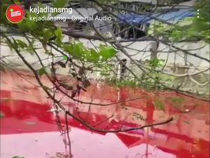 Misteri Warna Merah Darah Kali Semarang