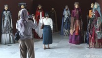 Menyusul kesuksesan dua pameran seni Indonesian Women Artist, eksibisi serupa kembali digelar di Galeri Nasional Indonesia. Sebanyak 32 karya seni ciptaan 10 perupa perempuan kenamaan Indonesia. 