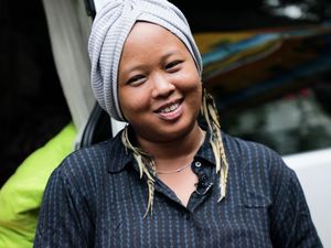 3 Tahun Wanita Ini Makan, Tidur, Cuci Pakaian, Masak Hingga Buang Air di Mobil