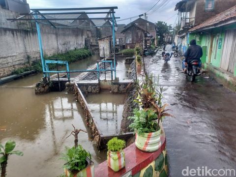 Kondisi air di Kampung Ciwalengke Majalaya Kabupaten Bandung.