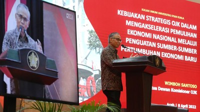 Saat Ketua OJK Bicara Soal Pemulihan Ekonomi Nasional