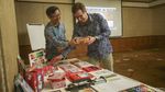 Momen Bos Faber-Castell Gigit Pensil Saat Berkunjung ke Indonesia