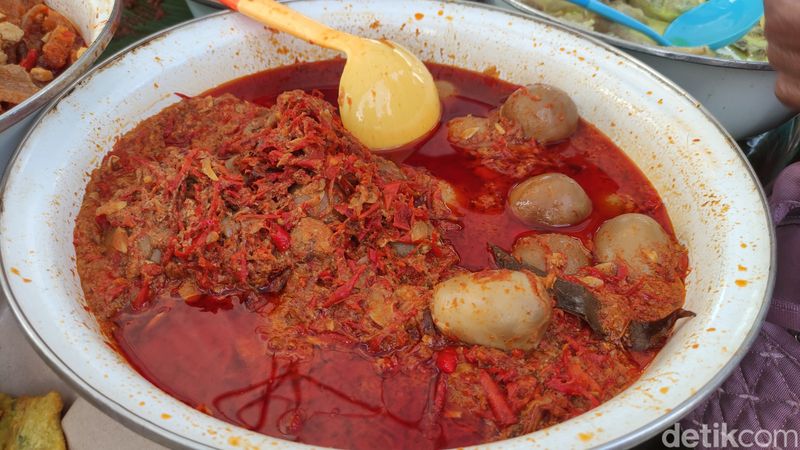 Petis Bumbon kuliner khas Kota Semarang yang hadir setiap bulan Ramadan.