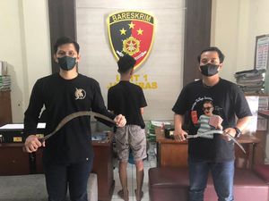 Dor! ABG di Sleman Acungkan Celurit, Polisi Beri Tembakan Peringatan