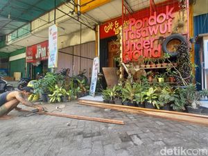 Pondok Tasawuf Underground dengan Santri Anak Jalanan dan Punk