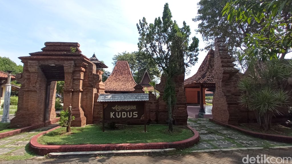 Taman Maerakaca di Semarang