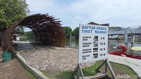 Fasilitas berupa arena bermain perahu juga ada, lho! (Bonauli/detikcom)