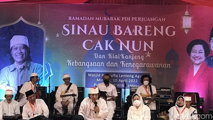 Acara PDIP bareng Cak Nun