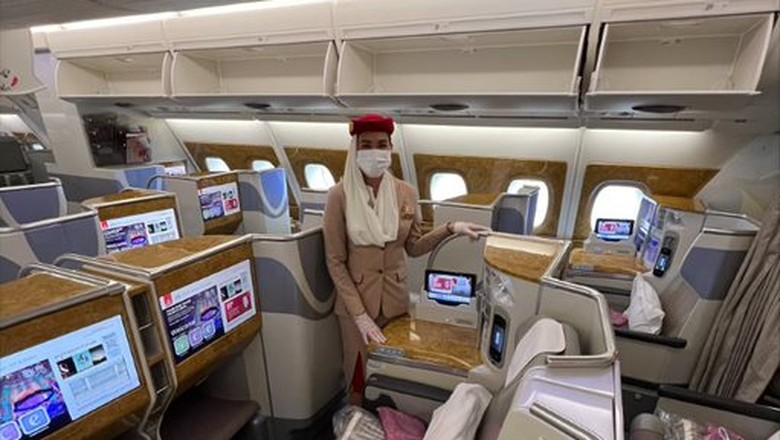 Awak Kabin Emirates Kartika Kasih, pramugari Emirates dari Indonesia
