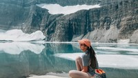 Menjadi pramugari tidak pernah ada di bayangan Kartika. Namun setelah riset yang mendalam, ternyata semua yang dia suka ada di profesi ini. Dia bisa berkunjung ke banyak tempat dan bertemu banyak orang dari seluruh dunia. (dok. Emirates)
