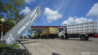 Arifin juga berkesempatan untuk mengecek ketersediaan beberapa jenis bahan bakar di SPBU.