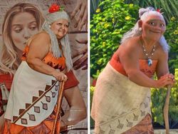 Kreatif! Nenek 50 Tahun Cosplay Karakter Film Wanita Tua