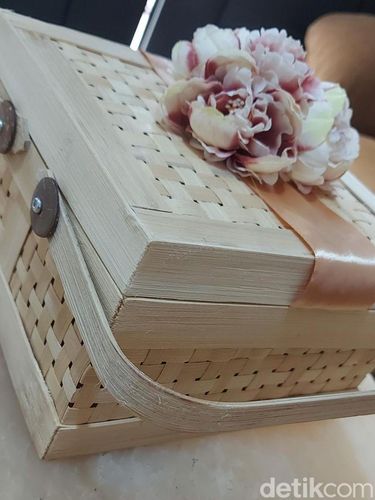 Ide bisnis jualan hampers dari @makaroni_jkt.