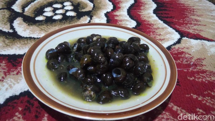 Kraca khas Banyumas paling diburu pas Ramadan, paling enak disantap dengan cara disedot.
