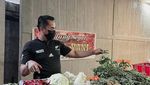 Ini Momen Lord Adi Saat Masak hingga Nikmati Floating Breakfast