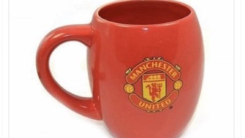 Satu-satunya piala yang akan diraih MU musim ini. Foto: Twitter