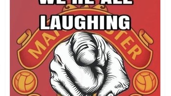 Semua tertawa melihat penampilan MU belakangan ini yang tetap kacau balau. Foto: Twitter