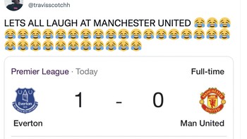 Mari tertawa pada MU, tulis akun ini dengan emoji tawa sangat banyak. Foto: Twitter