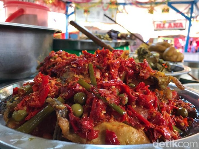 Nasi kapau yang kian populer.