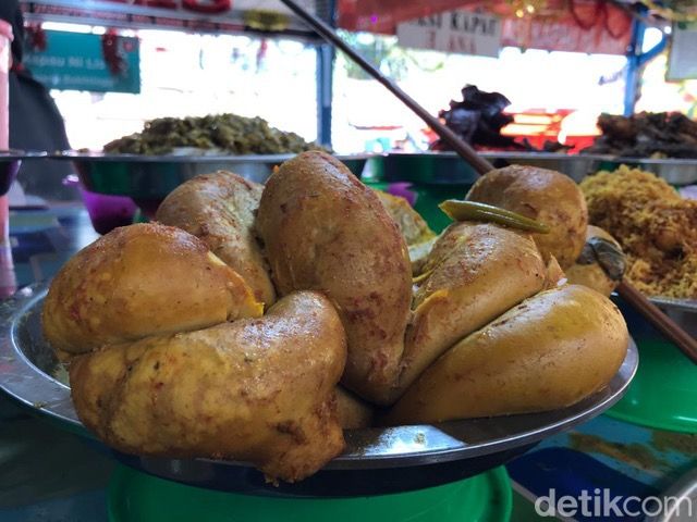 Nasi kapau yang kian populer.