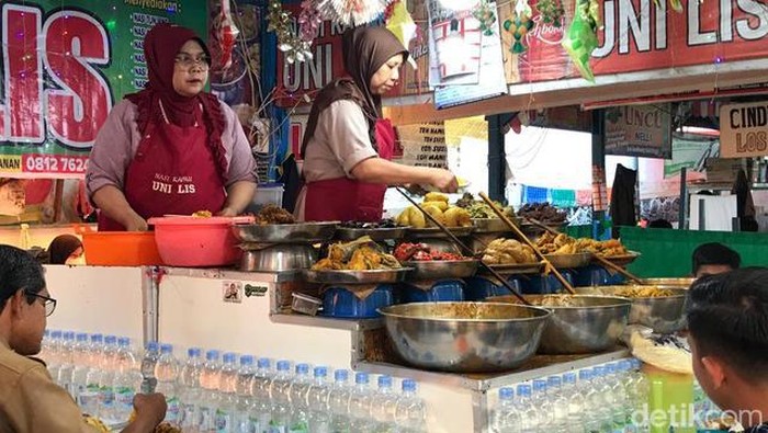 Nasi kapau yang kian populer.