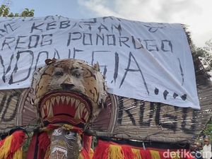 Geram Reog Mau Diklaim Malaysia, Seniman Demo di Goa Sentono Blora