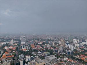 Waspada Gelombang Rossby, Sejumlah Daerah di Jatim Berpotensi Cuaca Ekstrem