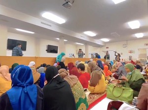 Serunya WNI Buka Puasa di 5 Negara, Jajan di Korea hingga Beli Takjil di Rusia