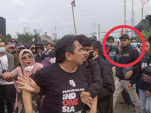 Pengeroyokan Ade Armando Dinilai Rusak Demokrasi Lewat Jalan Kekerasan