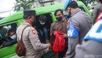 Antisipasi Demo, Polisi Lakukan Penyekatan di Daan Mogot