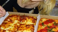 Nicola Peltz ternyata berbeda usia 4 tahun lebih tua dari Brooklyn. Meski begitu, keduanya tampak serasi dan selalu mesra. Foto: Instagram @brooklynbeckham @nicolaannepeltz