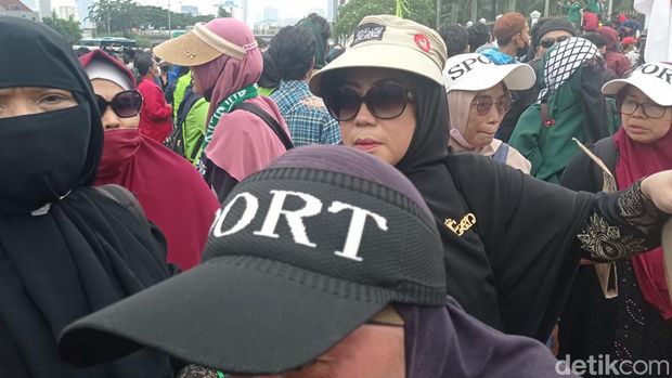 demo 11 April