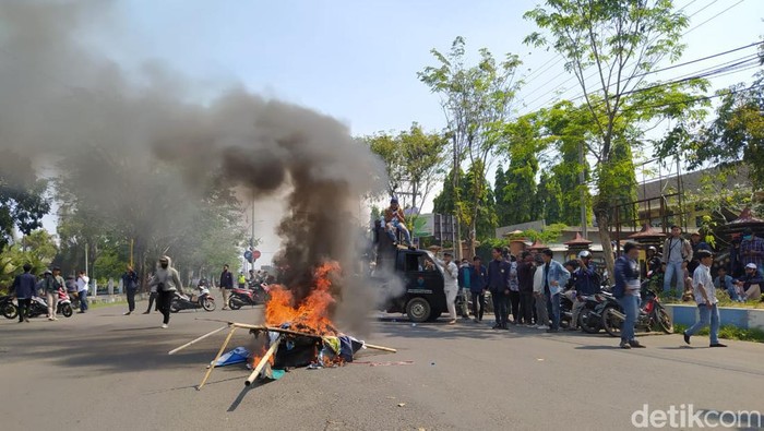 Demo mahasiswa bangkalan