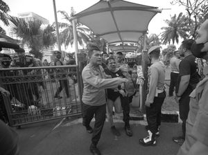 Polisi Kantongi Akun Posting Kasih Tahu Massa Sebelum Ade Armando Dipukuli